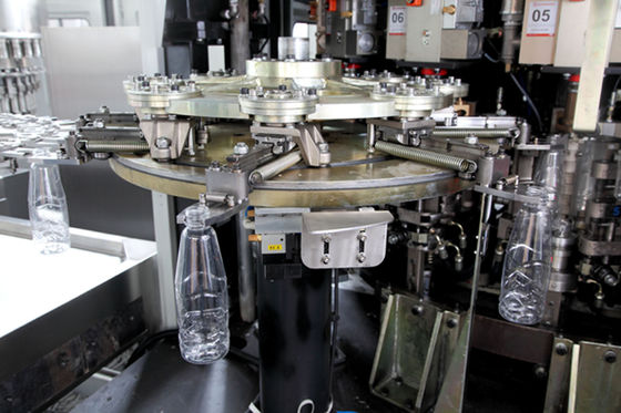 Rotary 3 in 1 PET Bottle Blow Fill Seal Machine , Form Fill Seal Machine