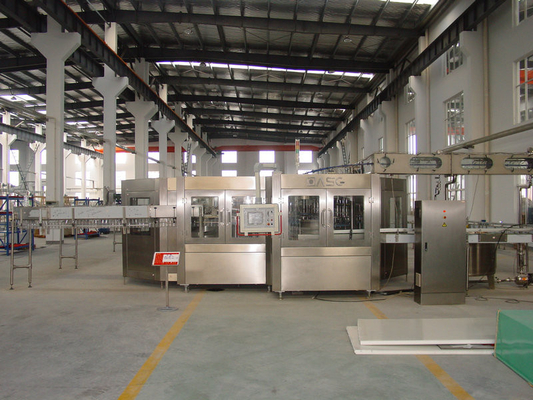 Vruchtensap/Mineraalwater het Vullen Machine voor HUISDIERENfles, 26000BPH